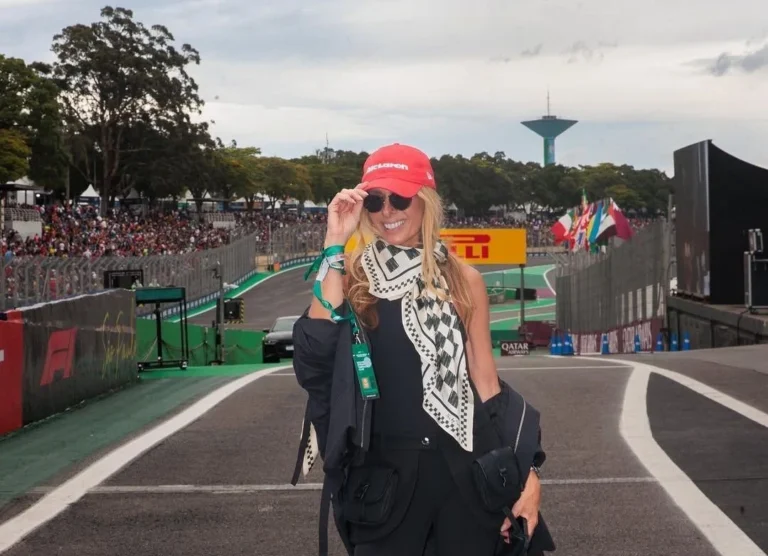 Adriane Galisteu vai ao GP de São Paulo após lançar série sobre Senna