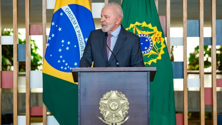 Waack: Estratégia de Lula no STF expõe falência da política