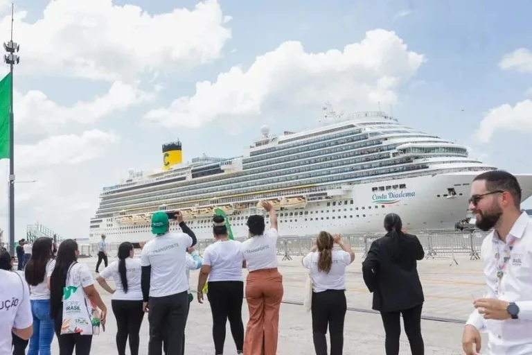 Navios que hospedavam turistas para COP30 deixam Belém