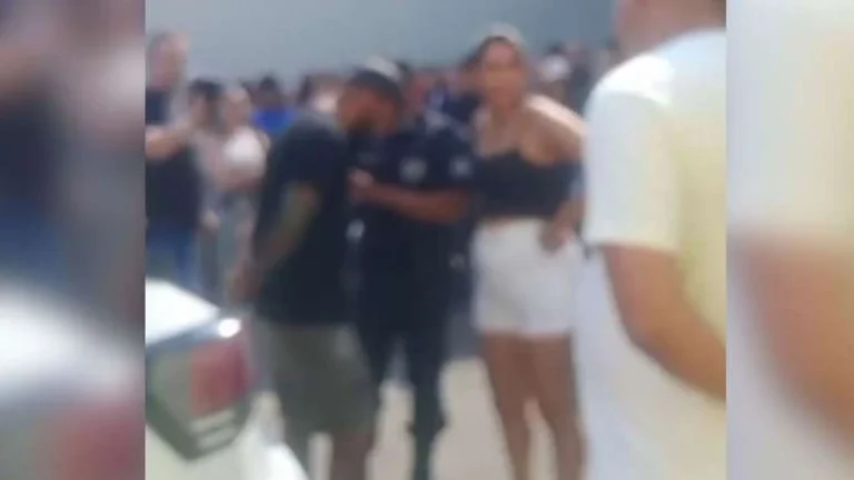 Homem é preso por agredir funcionária em sorveteria no interior de São Paulo