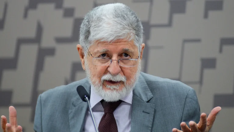 Amorim: Se eleição questionável levasse a invasão, mundo estaria em chamas