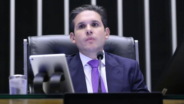 Análise: Hugo Motta tentou estancar ideia de fragilidade política