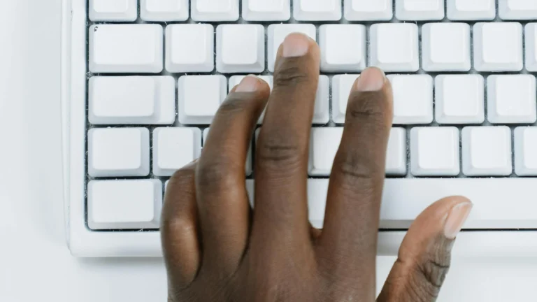 Dados de menores envolvidos em processos do TJ-SP vazam em sites de busca