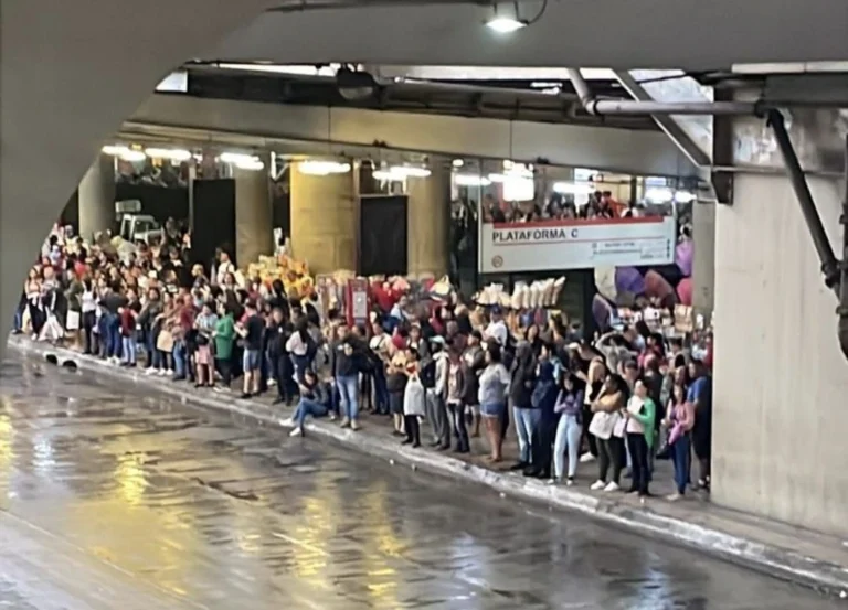 “Greve de ônibus na hora de ir embora é sacanagem”; veja relatos nas redes