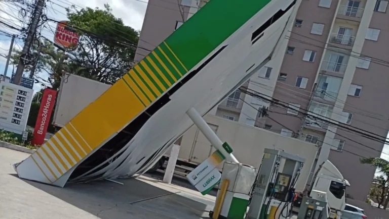 São Paulo segue com mais de 500 mil imóveis sem energia elétrica