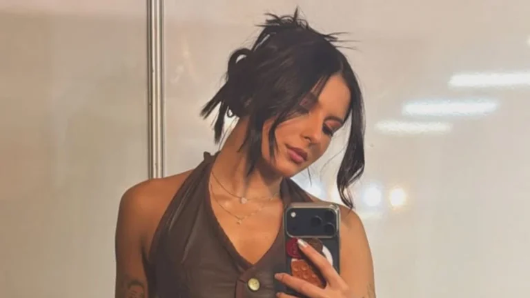 Ana Castela posa de biquíni após término com Zé Felipe; veja