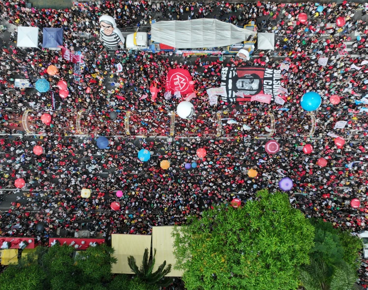 Ato contra o PL da Dosimetria reúne cerca de 14 mil na Paulista, diz USP