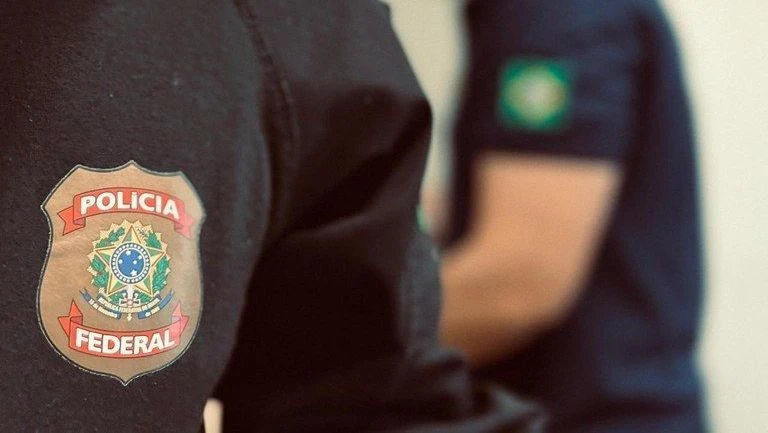 Ameaças a universidades e apologia ao nazismo são alvos de operação da PF