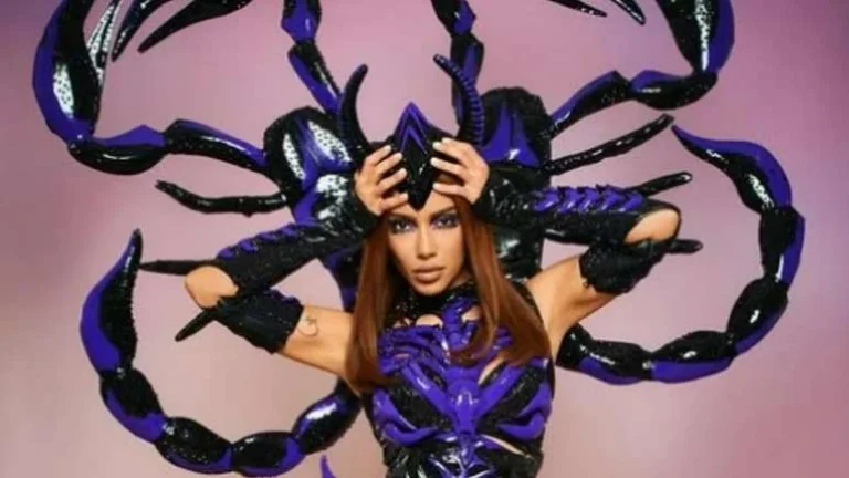 Anitta detona equipe após erro em fantasia antes de show: Não estou acreditando nisso