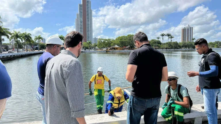 Mais de 10 toneladas de peixes mortos são recolhidas em Campina Grande (PB)