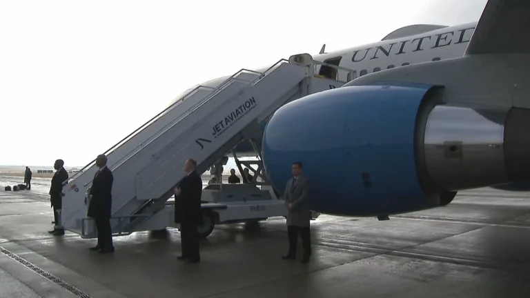 Trump chega em Davos em meio a pressão sobre a Groenlândia
