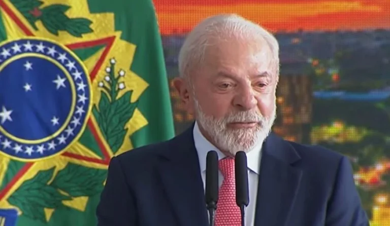 Lula conversa com presidente da Autoridade Nacional Palestina por telefone