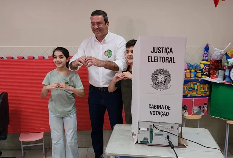 PF acessa mensagens com suspeita de compra de votos para prefeito de Macapá