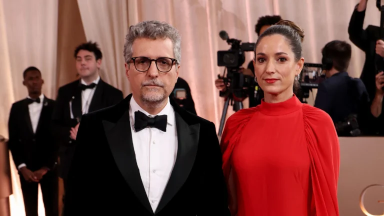 Globo de Ouro 2026: Kleber Mendonça Filho chega ao tapete vermelho