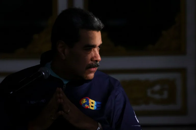 Operação noturna e ataques aéreos: Entenda a queda de Maduro na Venezuela