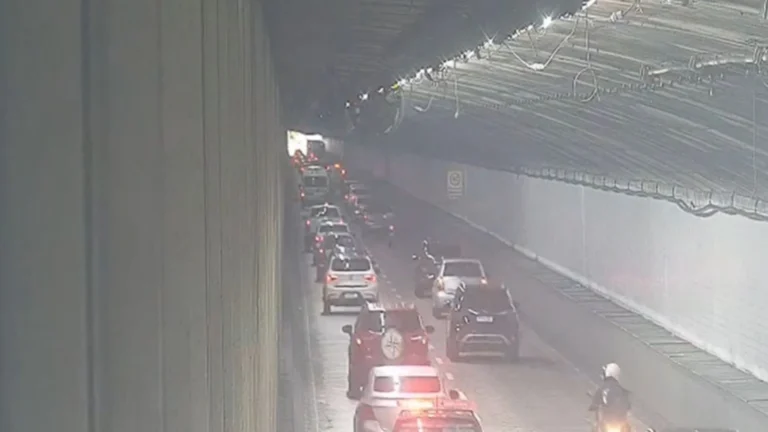 RJ: Dois homens morrem em tiroteio na saída do Túnel Santa Bárbara
