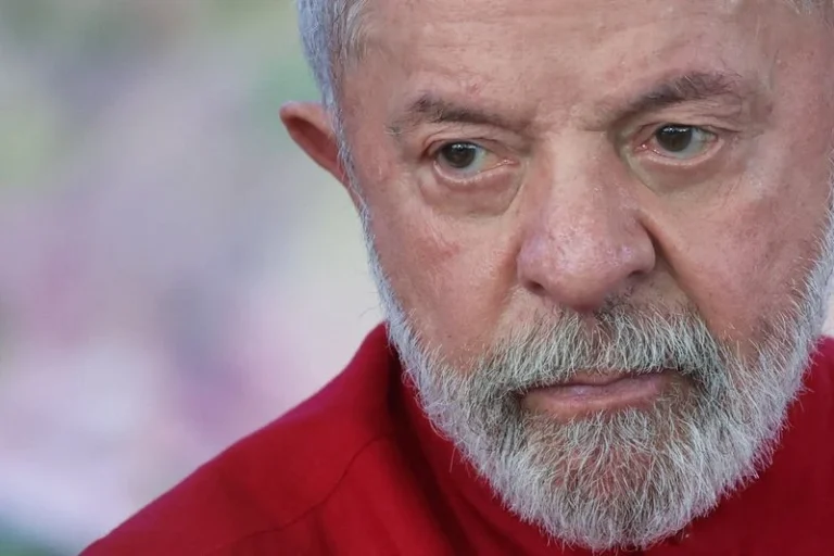 Lula entra em campo para defender o BC e conter crise sobre Banco Master