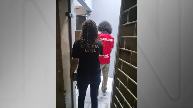 Fotógrafo suspeito de vender fotos de mulheres sem consentimento é preso