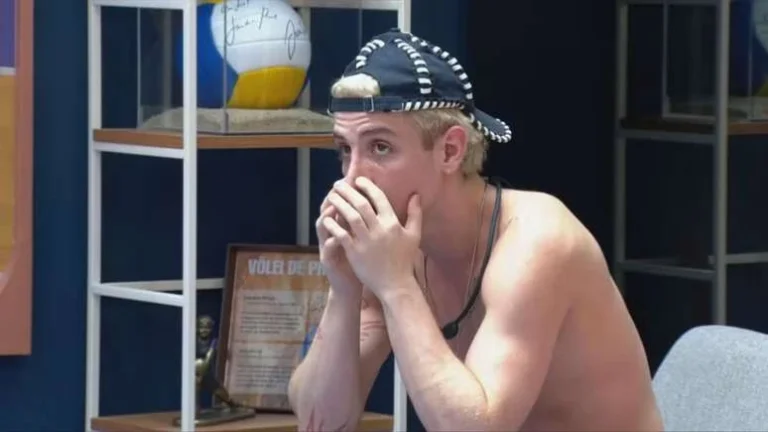 BBB 26: Tá fora? Juliano sofre acidente e é retirado da casa; veja o que rolou