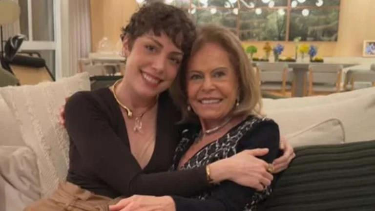 LUTO! Fabiana Justus comove a web ao lamentar a morte da avó: Está doendo