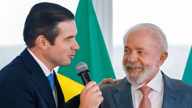 Hugo busca aproximação com Lula em 2026