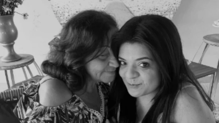 Pequena Lô lamenta morte da avô: “Dia mais triste que já vivi”