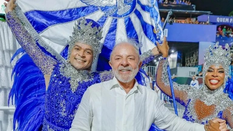 PL elenca ilícitos eleitorais em desfile e aponta influência do Planalto