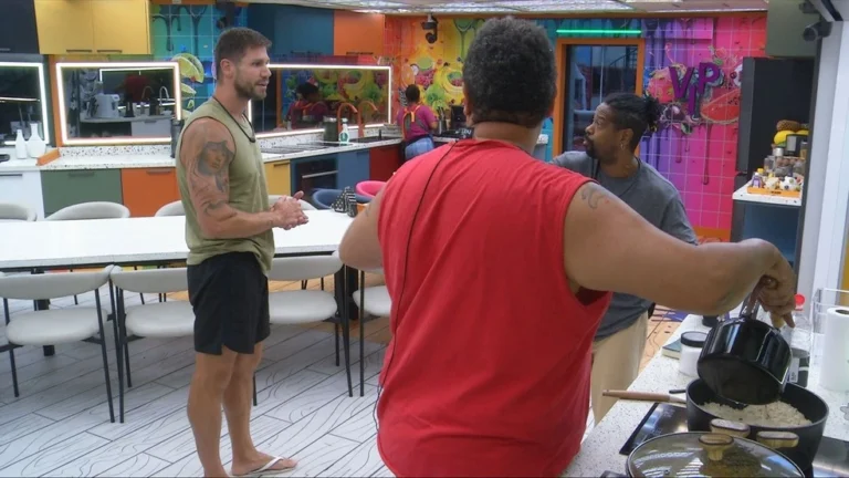 Babu Santana e Leandro discutem com Jonas Sulzbach: Comida não é jogo, é sobrevivência