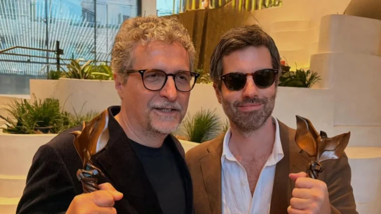 Kleber Mendonça Filho posta foto com Adolpho Veloso no Spirit Awards; veja
