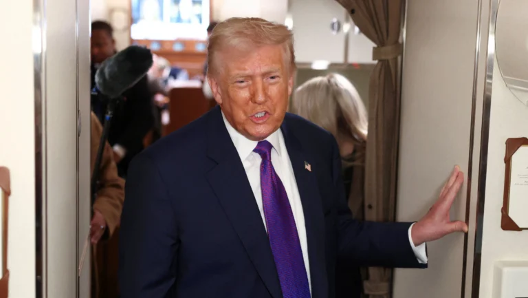 Donald Trump diz que não precisa do Congresso para aprovação de tarifas