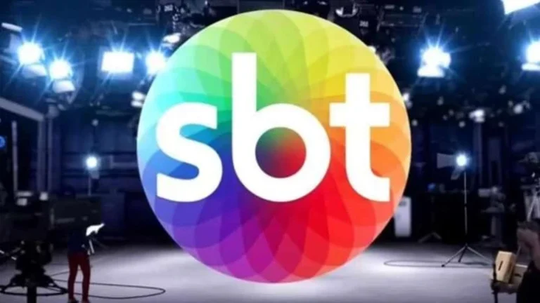 GRAVE? Apresentador do SBT é socorrido ao passar mal durante transmissão ao vivo