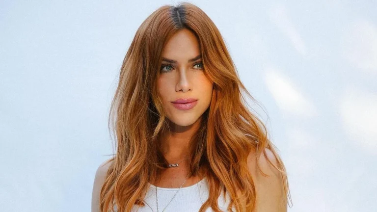 Giovanna Ewbank faz topless em Paris e compartilha no Instagram; confira