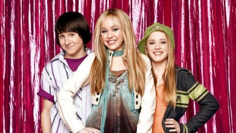 Fora do especial, ator faz homenagem aos 20 anos de “Hannah Montana”