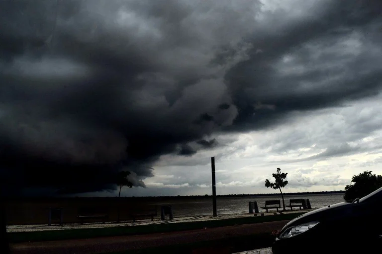 Chuva histórica deixa 13 mil desalojados, diz prefeitura de Belém