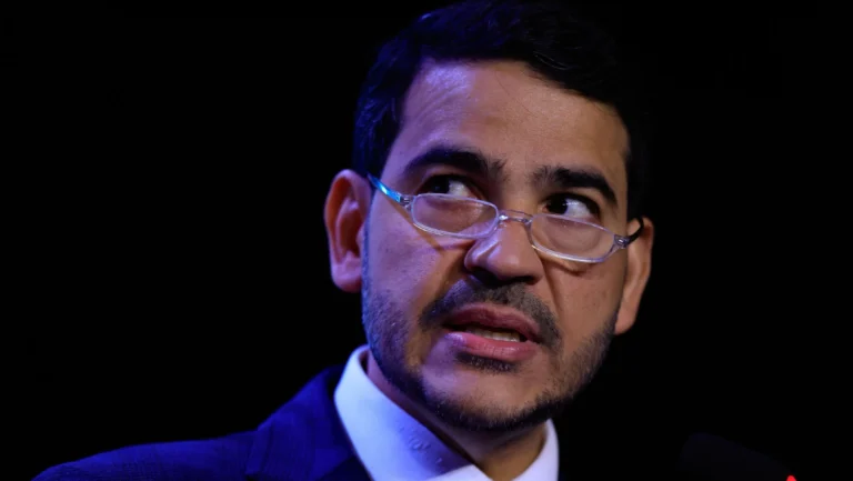 Relator apresenta parecer favorável a aprovação de Messias no STF