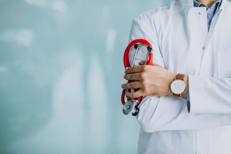 Estudante de medicina é presa em flagrante por usar CRM de outra pessoa