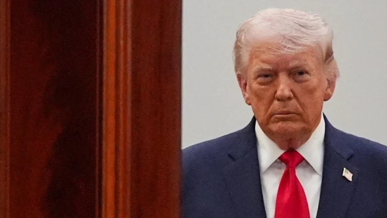 Trump chama jornalista de “vergonha” durante entrevista sobre ataque