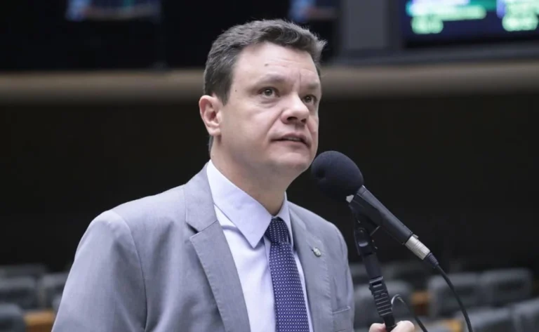 Câmara aprova Odair Cunha para vaga de ministro do TCU