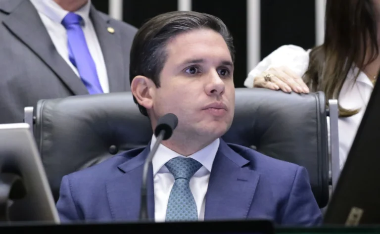 Hugo quer criar comissão especial sobre PEC 6×1 na próxima semana