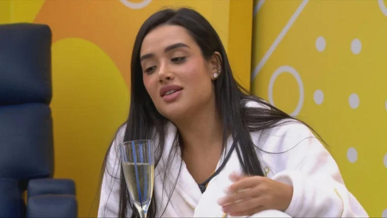 Jordana revela beijos com Jonas Sulzbach para Gabriela: Meu segredinho com o Brasil