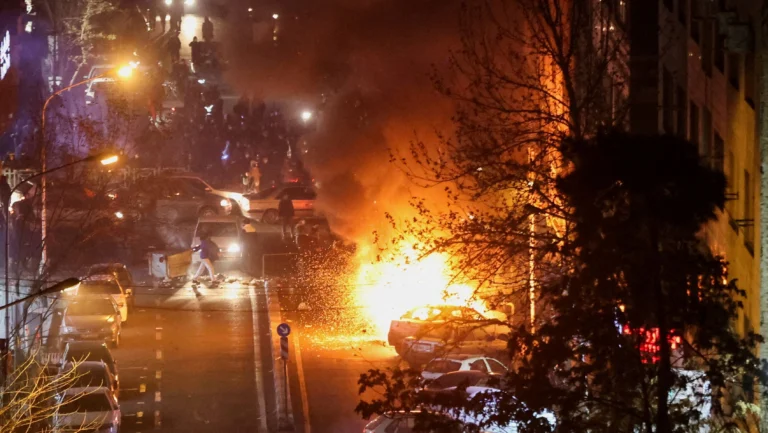Irã executa homem por ataque a base militar em protestos de janeiro