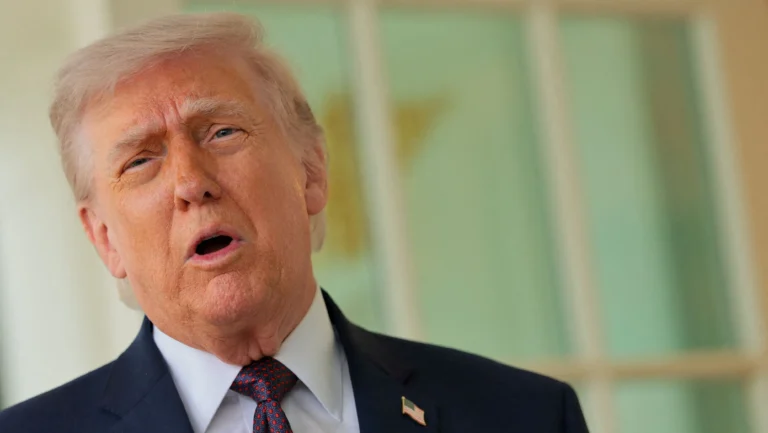 Trump conversa com líderes do Golfo enquanto avalia proposta do Irã