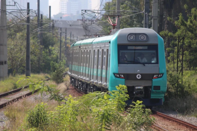 MP investiga falhas e descarrilamentos em linhas de trem em São Paulo