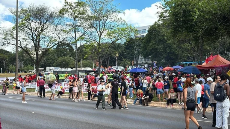 Capitais registram manifestações neste Dia do Trabalhador