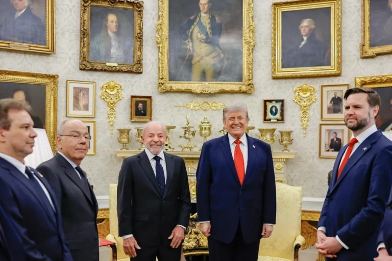 Debate sobre tarifas entre Brasil e EUA atrasa por visita americana à China