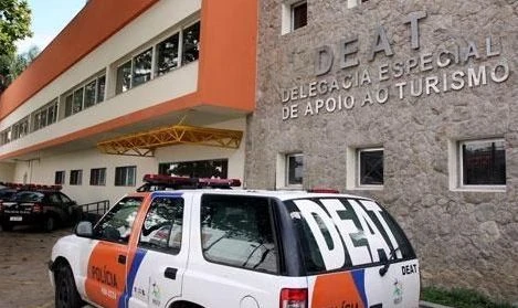 Turistas americanos são assaltados e um deles é agredido no Rio