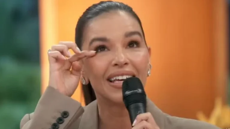 Mariana Rios chora ao revelar como relação com a mãe mudou após dar à luz