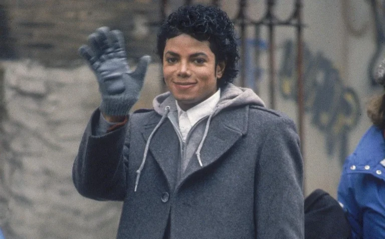 Nova série sobre Michael Jackson retratará acusações de abuso infantil