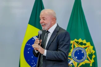Lula lidera reunião do Conselhão e deve pedir ajuda contra tarifaço dos EUA
