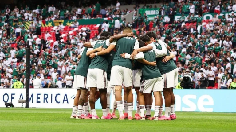VÍDEO: torcida do México faz “buzinaço” antes de jogo contra o Equador